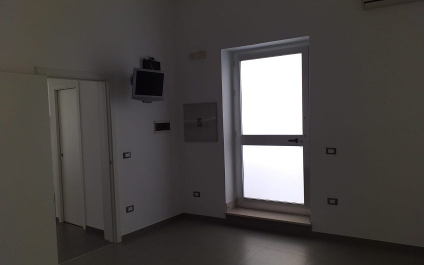 Ostuni – Locale Commerciale Via Fumarola #noncompratecaseacaso