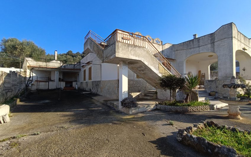 Ostuni – Villa contrada Badessa #noncompratecaseacaso