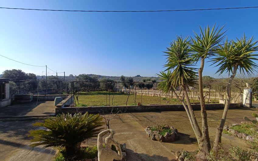 Ostuni – Villa contrada Badessa #noncompratecaseacaso