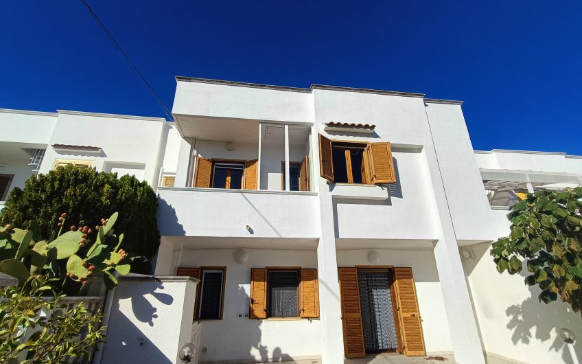 Ostuni – Villa residence Porticciolo Località Villanova marina di Ostuni #noncompratecaseacaso