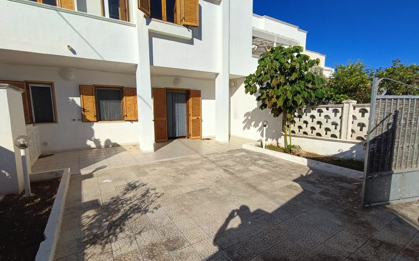 Ostuni – Villa residence Porticciolo Località Villanova marina di Ostuni #noncompratecaseacaso