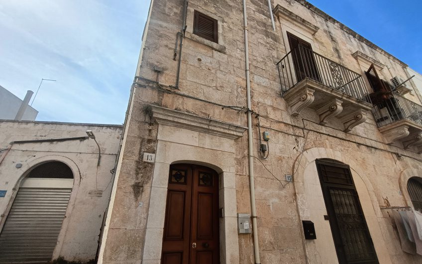 Ostuni – Abitazione in via Ettore Fieramosca 13 #noncompratecaseacaso
