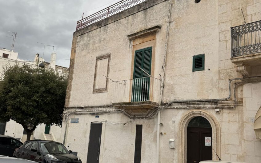 Ostuni – Casa singola in via Continelli 3 ( Già via Dante Alighieri ) #noncompratecaseacaso