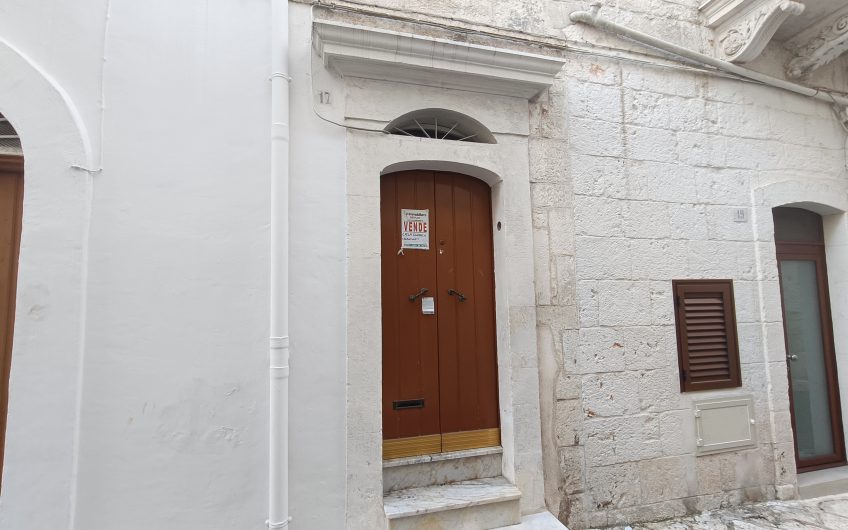 Ostuni – Casa singola in via De Cristoforis 17 #noncompratecaseacaso
