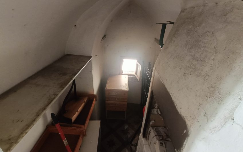 Ostuni – Casa singola in via Continelli 3 ( Già via Dante Alighieri ) #noncompratecaseacaso