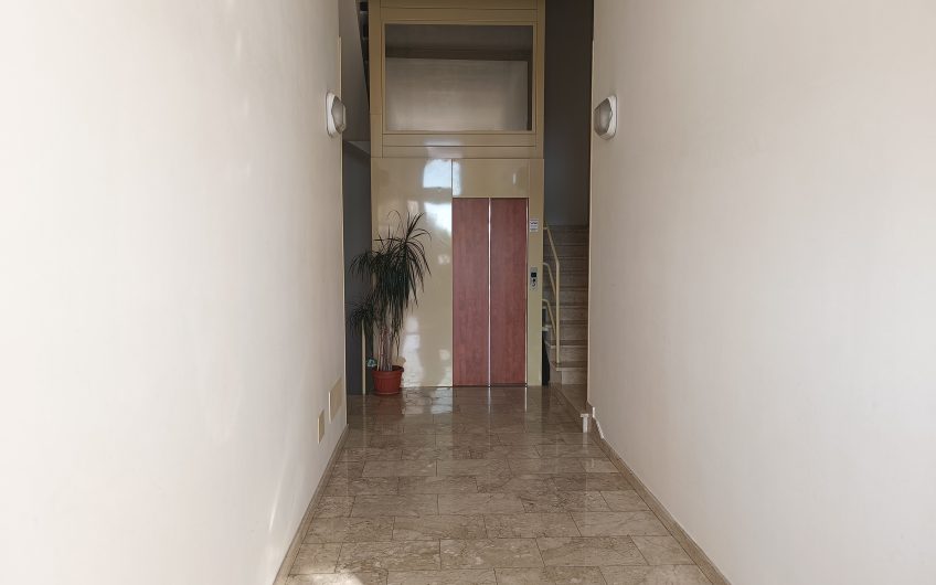 Ostuni – Appartamento con box auto via Brindisi #noncompratecaseacaso