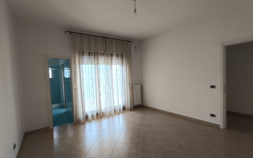 Ostuni – Appartamento con box auto via Brindisi #noncompratecaseacaso