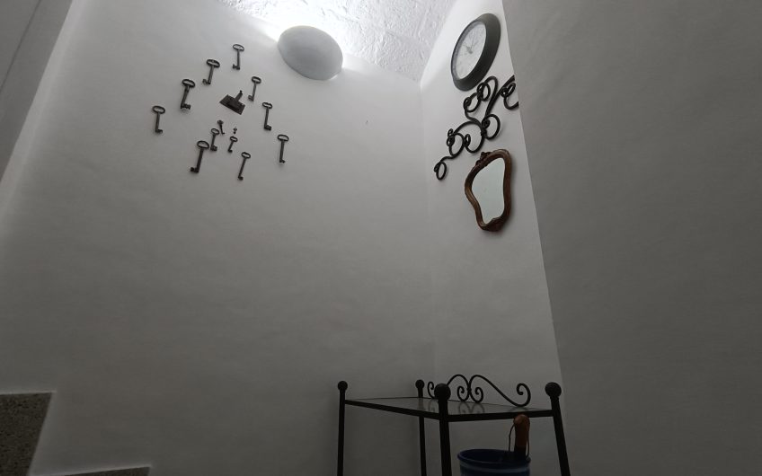 Ostuni – Centro Sorico – Abitazione singola a primo piano di via Ugo Foscolo 7 #noncompratecaseacaso