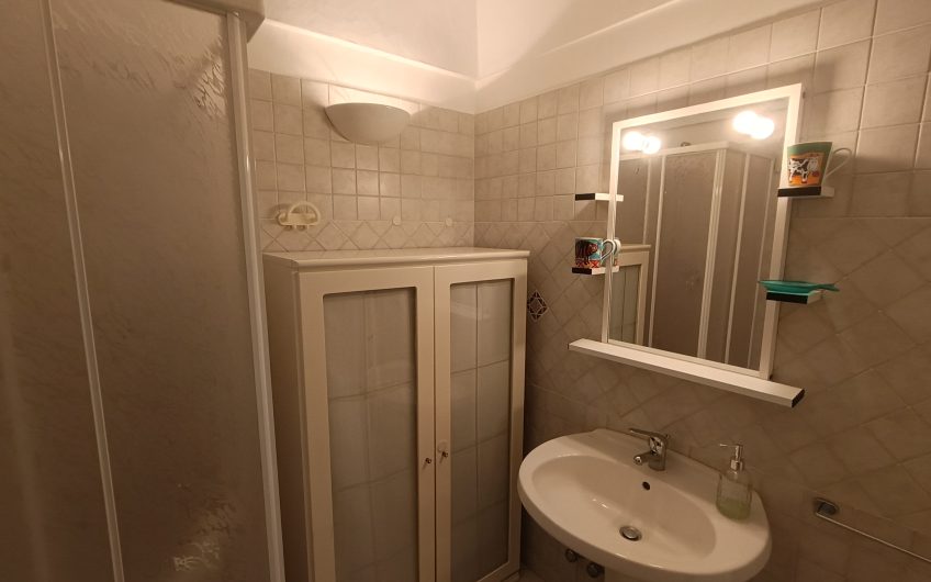 Ostuni – Centro Sorico – Abitazione singola a primo piano di via Ugo Foscolo 7 #noncompratecaseacaso