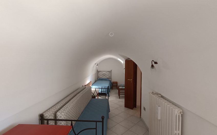 Ostuni – Centro Sorico – Abitazione singola a primo piano di via Ugo Foscolo 7 #noncompratecaseacaso