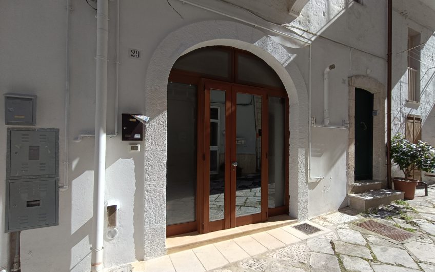 Ostuni – Casa a piano terra di via Massimo D’Azeglio 29 #noncpmpratecaseacaso