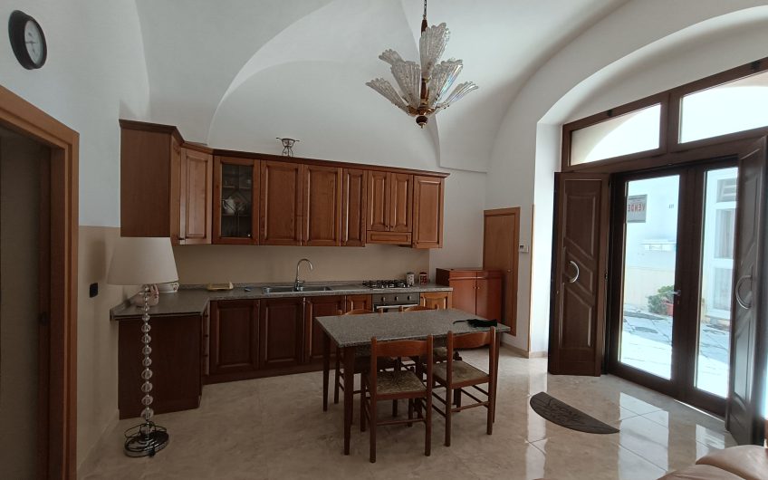 Ostuni – Casa a piano terra di via Massimo D’Azeglio 29 #noncpmpratecaseacaso