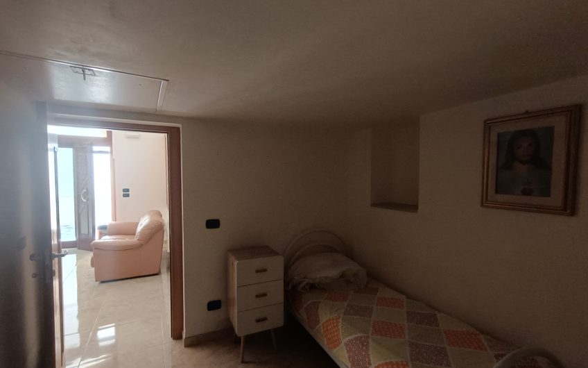 Ostuni – Casa a piano terra di via Massimo D’Azeglio 29 #noncpmpratecaseacaso