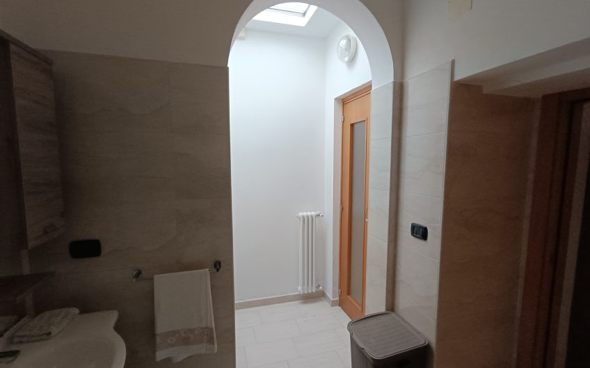 Ostuni – Casa a piano terra di via Massimo D’Azeglio 29 #noncpmpratecaseacaso