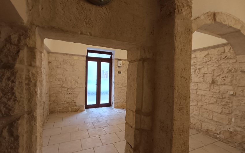 Ostuni – Locale Commerciale Corso Garibaldi 214 #noncompratecaseacaso