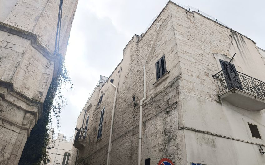 Ostuni – Abitazione a primo piano in via Alberto Mario 3 #noncompratecaseacaso