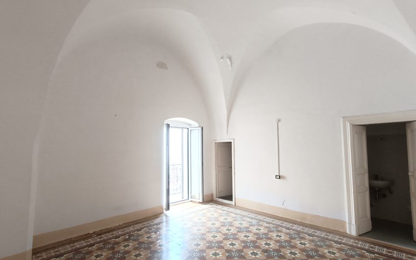 Ostuni – Abitazione a primo piano in via Alberto Mario 3 #noncompratecaseacaso