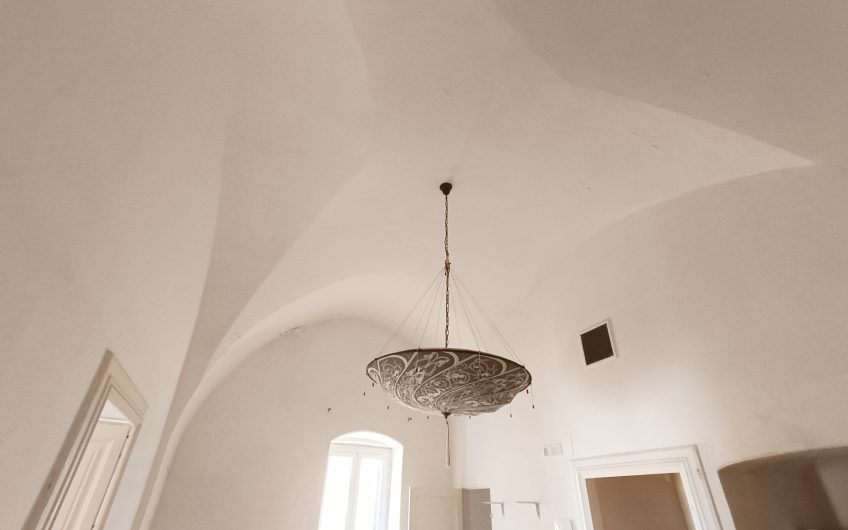 Ostuni – Abitazione a primo piano in via Alberto Mario 3 #noncompratecaseacaso