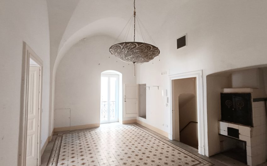 Ostuni – Abitazione a primo piano in via Alberto Mario 3 #noncompratecaseacaso