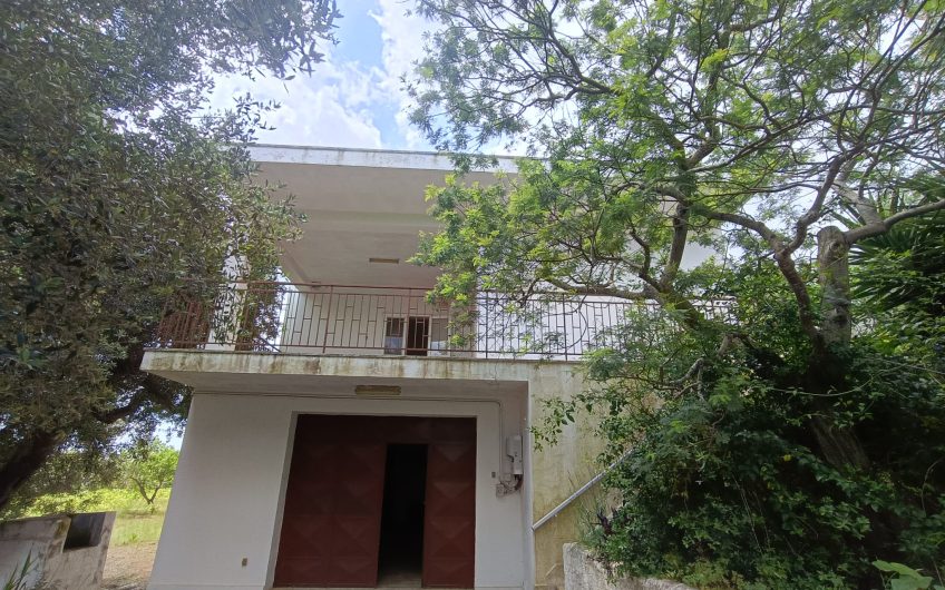Ostuni – Villa con annessa torretta saracena in Contrada Chianchizzo #noncompratecaseacaso