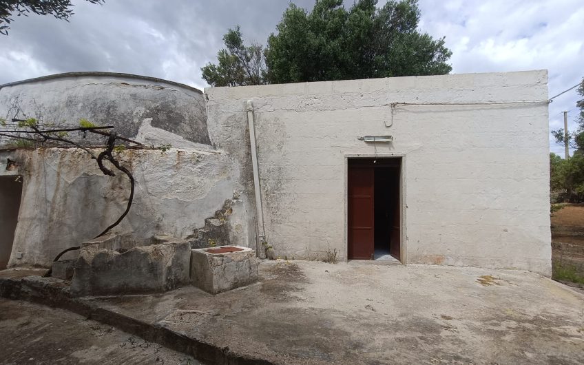 Ostuni – Villa con annessa torretta saracena in Contrada Chianchizzo #noncompratecaseacaso