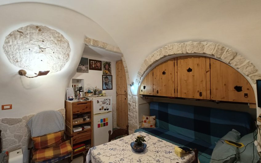Casa singola nel rione Terra di Ostuni via Bixio Continelli 105 #noncompratecaseacaso